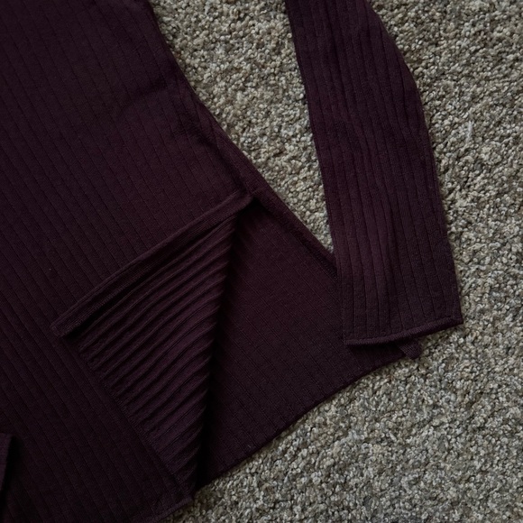 NWOT [Size: S] Abercrombie and Fitch Merino Wool-Blend Rib Crewneck Sweater - Picture 6 of 6